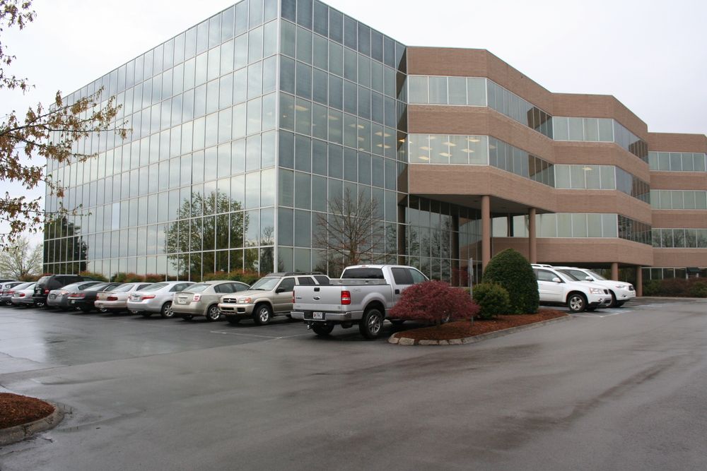 The Pinnacle Building: 412 N. Cedar Bluff Road, Knoxville, TN 37923